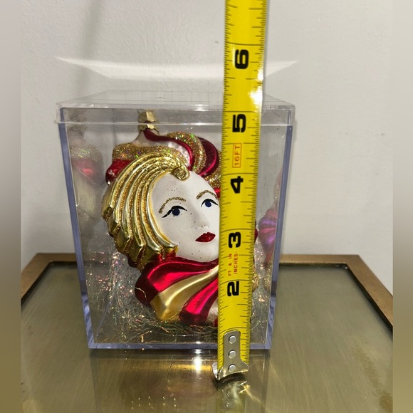 Elegance European Glass Face Mask Ornament - Picture 6 of 6